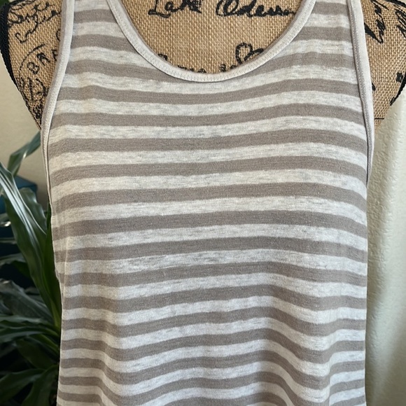 Community Linen top - Picture 4 of 7